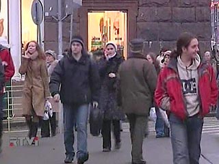 Все больше россиян в опросах заявляют о своем счастье, но эйфория может скоро пройти 