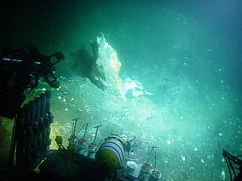 Отложения гидратов метана на океаническом дне. Фото с сайта netl.doe.gov