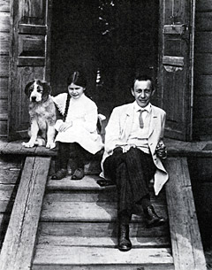 С. В. Рахманинов с дочерью Ириной в Ивановке. 1913