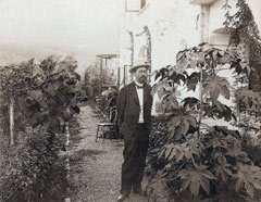 Одна из последних фотографий Чехова. Ялта. 1901