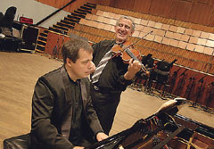            .    www.muzcentrum.ru