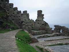 Руины знаменитого замка Тинтагель (Англия), где, согласно легенде, родился Король Артур