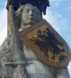 Статуя Роланда в немецком городе Бремене