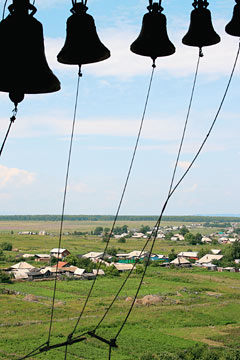Вид с колокольни на деревню