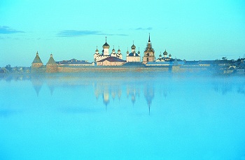 Вид на Соловецкий монастырь