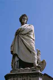 Памятник Данте Алигьери у собора Санта-Кроче во Флоренции